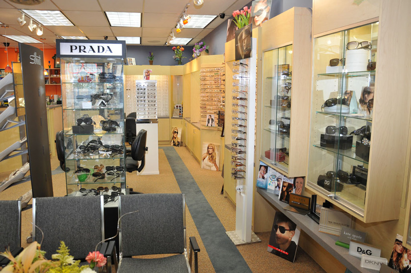 Contact lens fitting at Golden Gate Optical